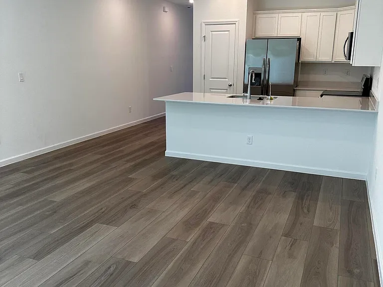 611 Holly Lakes Dr — Photo 8
