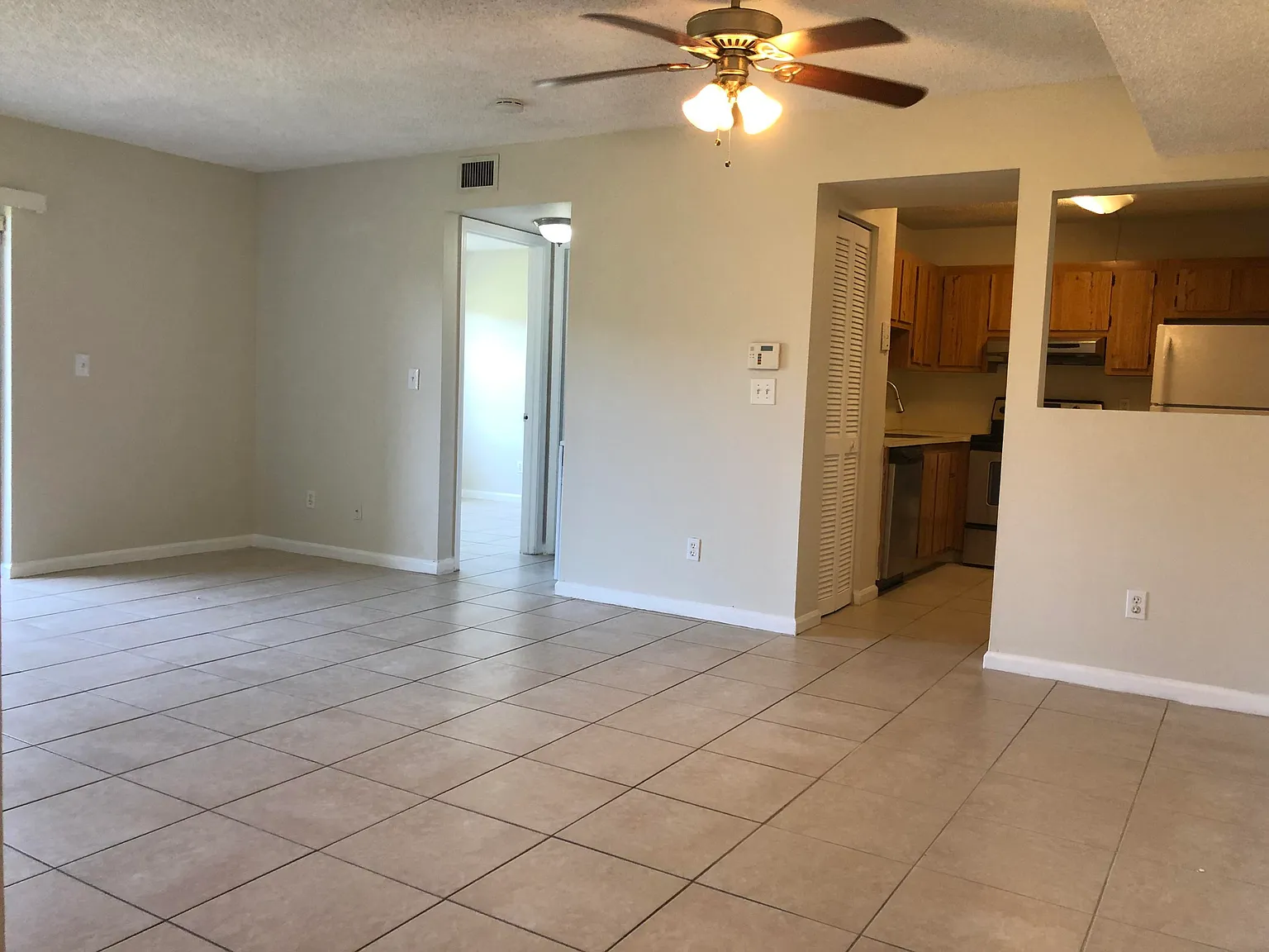 2 bed, 2.0 bath, 892 sqft, $1,950 — Photo 4