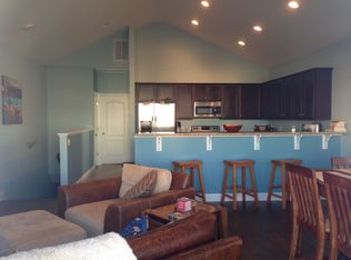 204 Mandalay Ct, Surf City, NC 28445