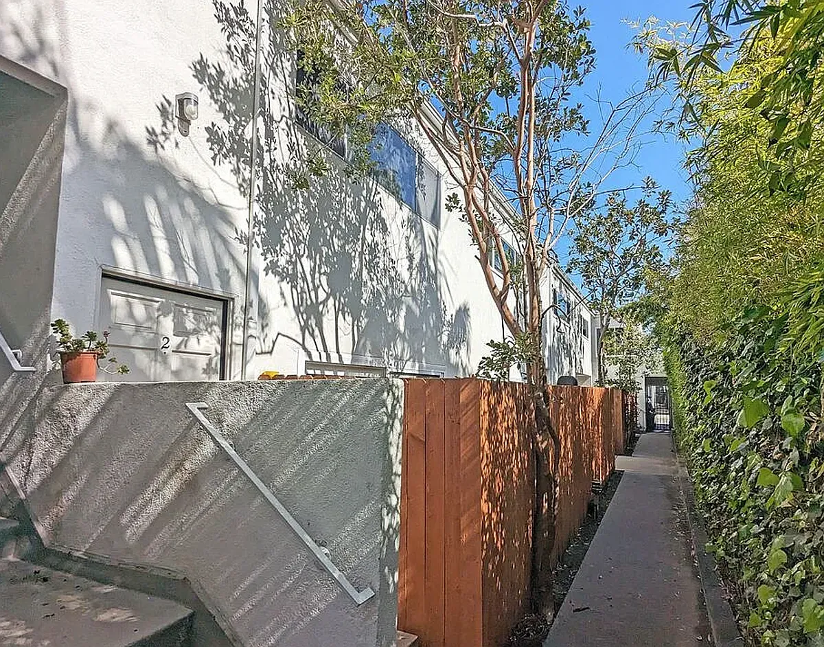 Building Photo - 1813 9th St