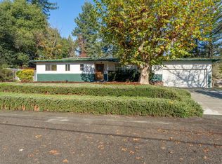 1590 Manzanita Drive, Ukiah, CA 95482