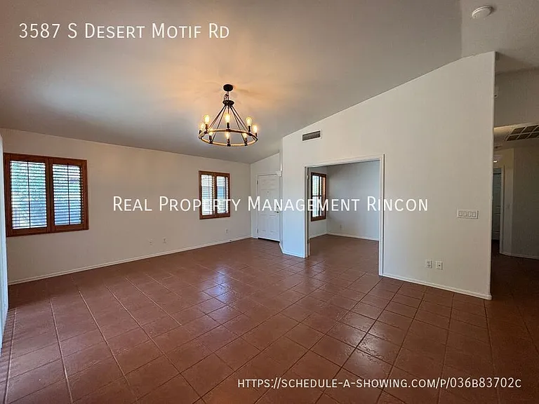3587 S Desert Motif Rd — Photo 3