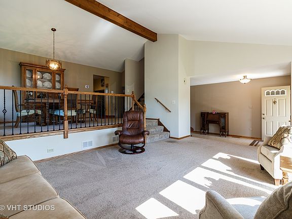 3rd image of 16818 Shannon Ct