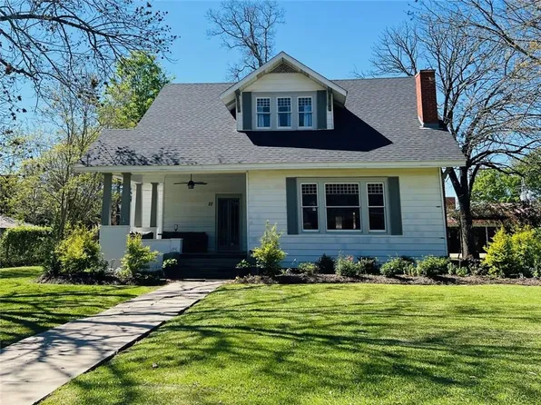 221 W Waddil St, Marksville, LA 71351