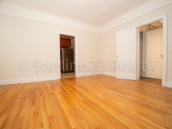 5th image of 23-59 Crescent St #1A