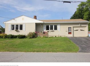 5 Columbia St, Lewiston, ME 04240
