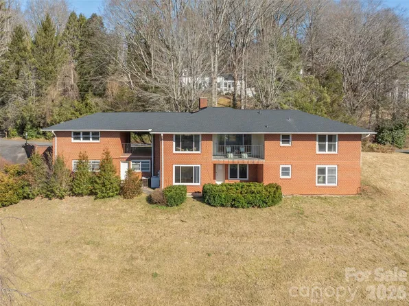 308 Grimball Dr, Waynesville, NC 28786