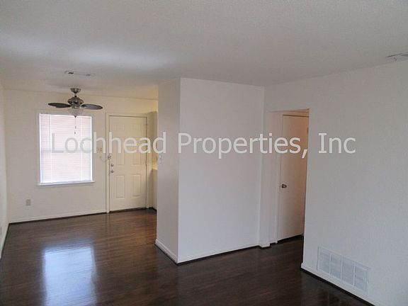 3rd image of 2421 Blaydon Dr
