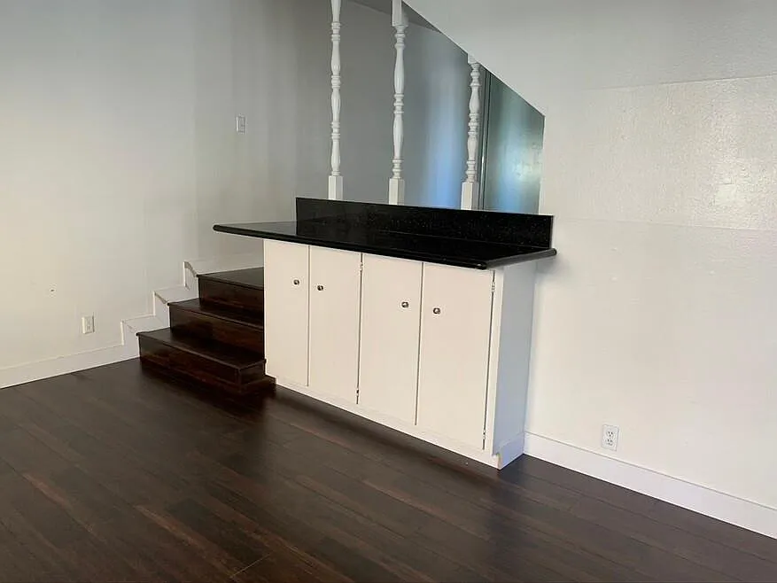 1341 Berkeley St — Photo 2