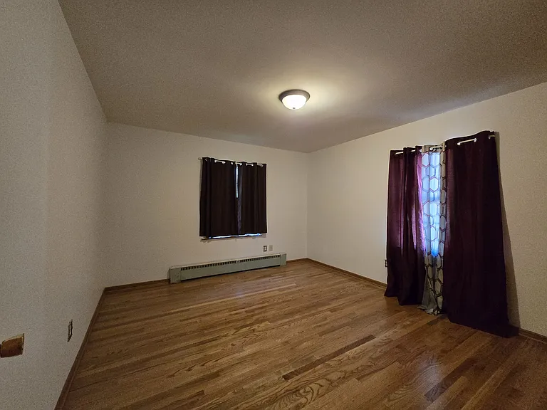535 E 43rd Ave — Photo 25