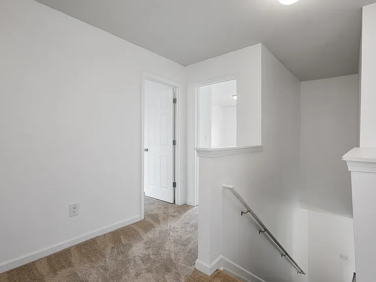 761 Riverside Dr NW — Photo 18
