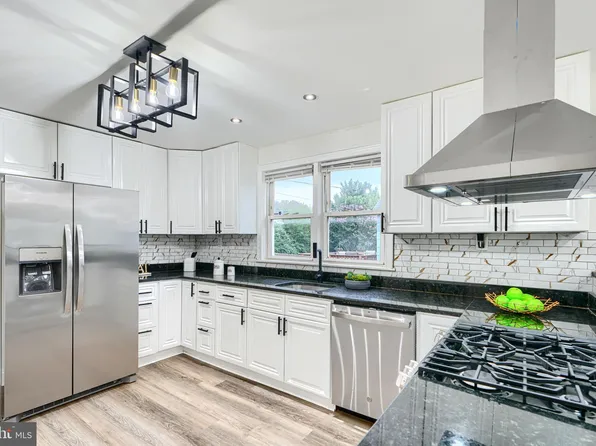 5409 Hillburn Ave, Baltimore, MD 21214