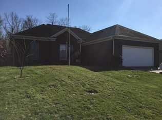 10677 Brookside Dr, Newburgh, IN 47630