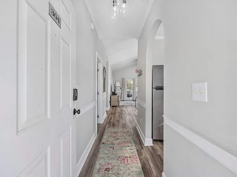 Wild Iris Dr — Photo 21