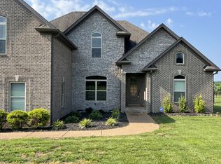 792 Stone Brook Ln, Lebanon, TN 37087