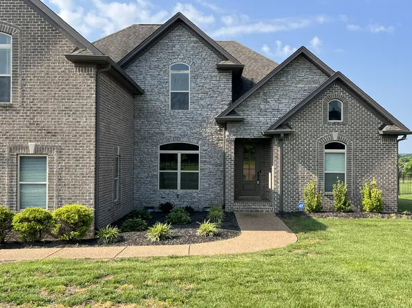 792 Stone Brook Ln, Lebanon, TN 37087