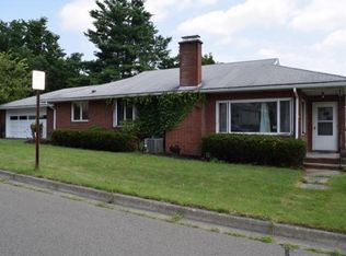 2101 Tracy St, Endicott, NY 13760