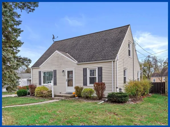 N85W16531 West Dardis PLACE, Menomonee Falls, WI 53051