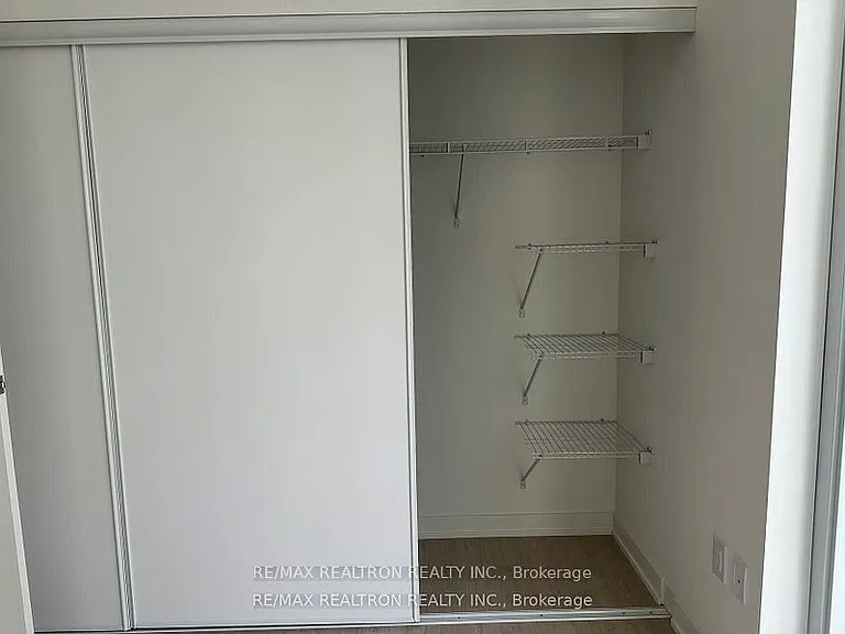 65 Mutual St #2906 — Photo 16