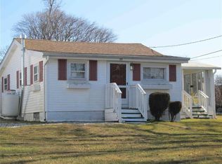 55 Oak Ave, Narragansett, RI 02882