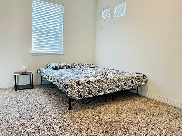 18001 Dufour Dr — Photo 25