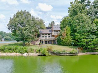 1370 Blossom Ct, North Vernon, IN 47265