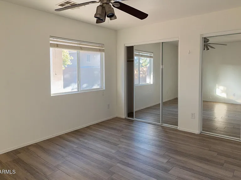 1759 W Wilson Ave — Photo 6