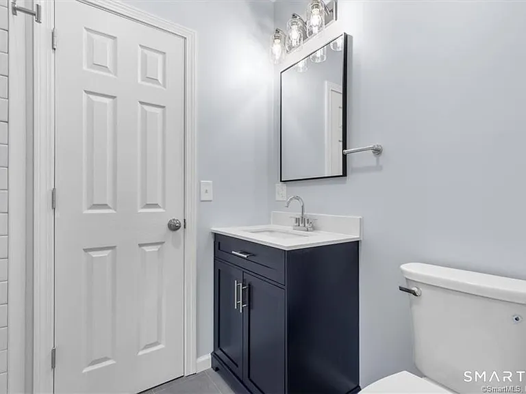 55 Admiral St #2 — Photo 14
