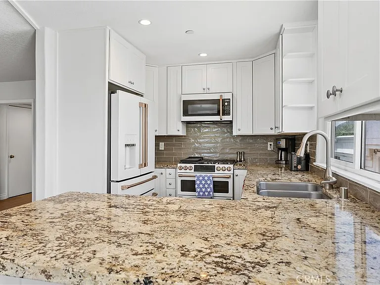 210 Avenida Montalvo #4 — Photo 6