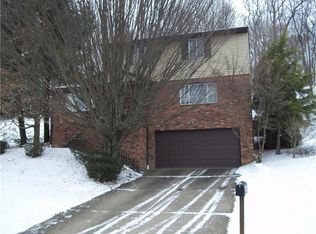 924 Burning Tree Dr, McKeesport, PA