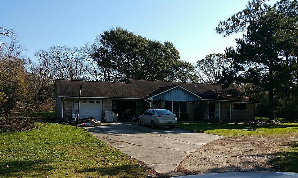 1st image of 620 Palomino St