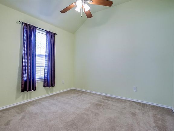 2nd image of 624 Antonio Ln