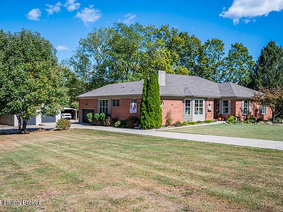 2nd image of 4602 Fox Chase Dr