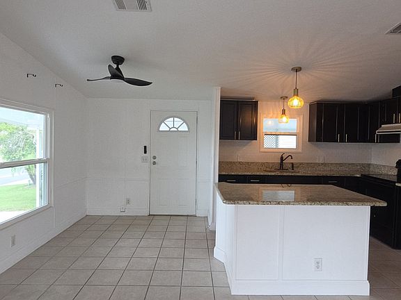 5th image of 5647 Jean Dr #2123
