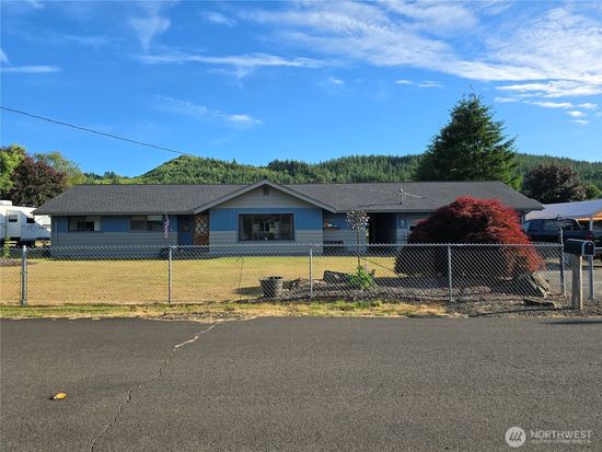2352 Pacific Street, Raymond, WA 98577
