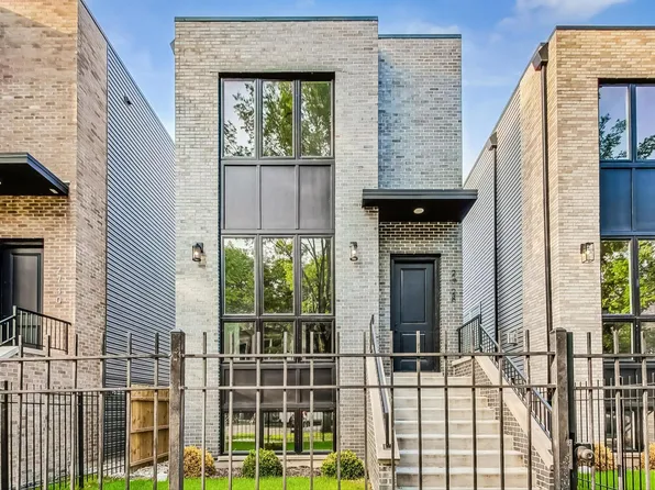 2728 W Evergreen Ave, Chicago, IL 60622