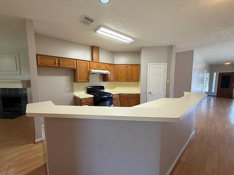 13403 Agarita Ln — Photo 38