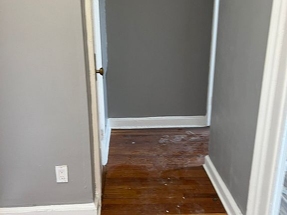 2nd image of 137 N Walnut St