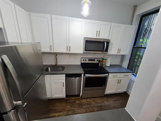 Rented by Dwelling NY Realty Inc | media 9