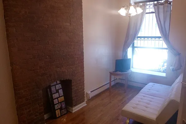 Rented by Bohemia Realty Group | media 2