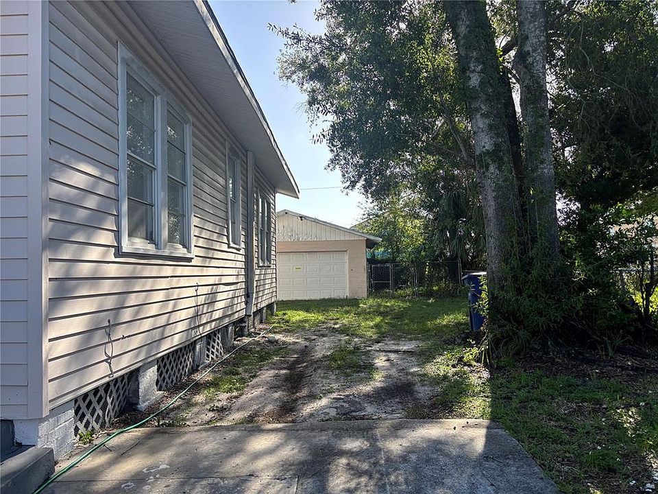 2nd image of 3111 N 18TH STREET