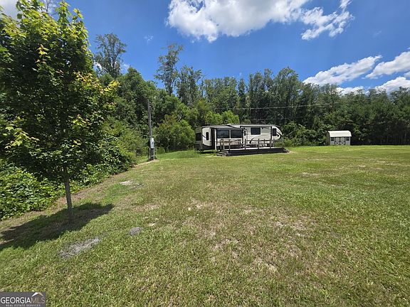 3rd image of 607 Prentiss Rd