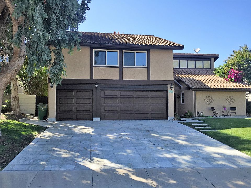 1st image of 3320 W Sierra Dr
