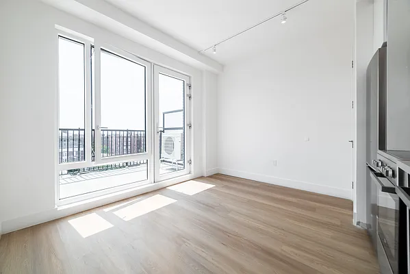 Rented by Key City Capital Inc | media 29