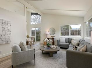 172 Kingston Ave APT D, Goleta, CA 93117