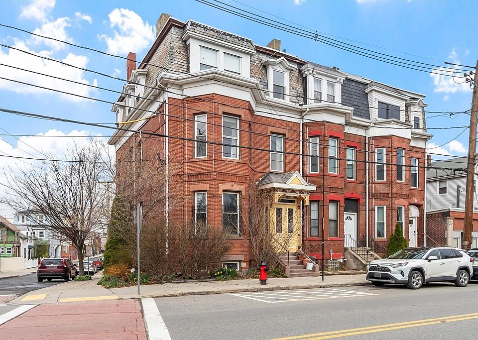 1st image of 126 Washington Ave #2