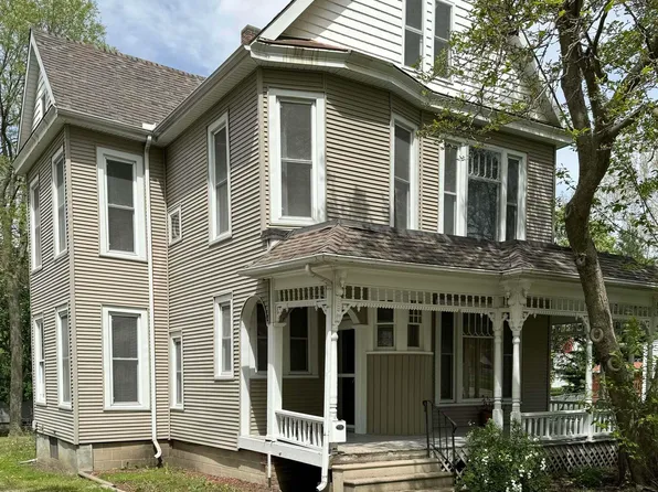 425 College Ave, Oskaloosa, IA 52577