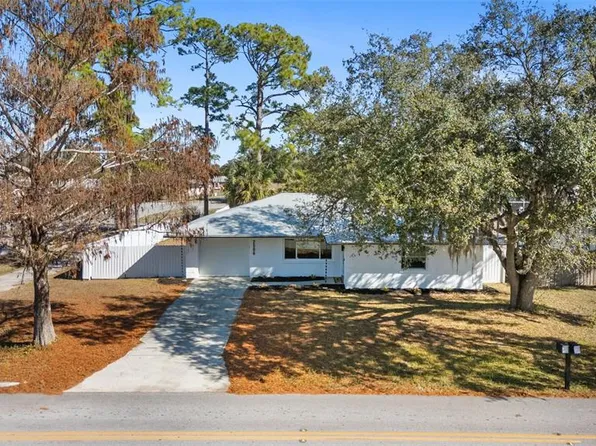 2506 Lakeshore Cir, Pt Charlotte, FL 33952