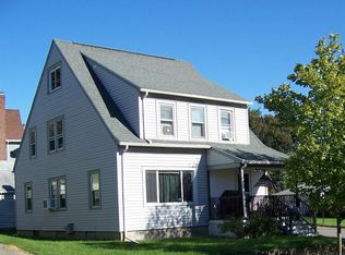 2009 Tracy St, Endicott, NY 13760