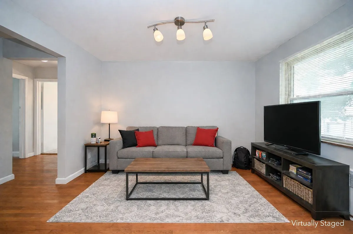 Building Photo - 203 Loraine Ave #4